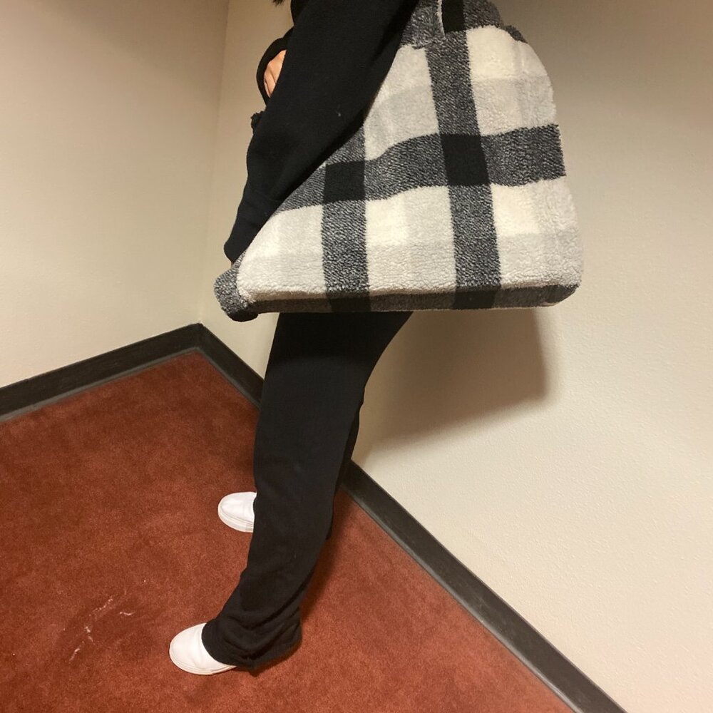 Stand Studio Lola Check Faux Fur Shearling Big Tote Shoulder Bag - Picture 9 of 16
